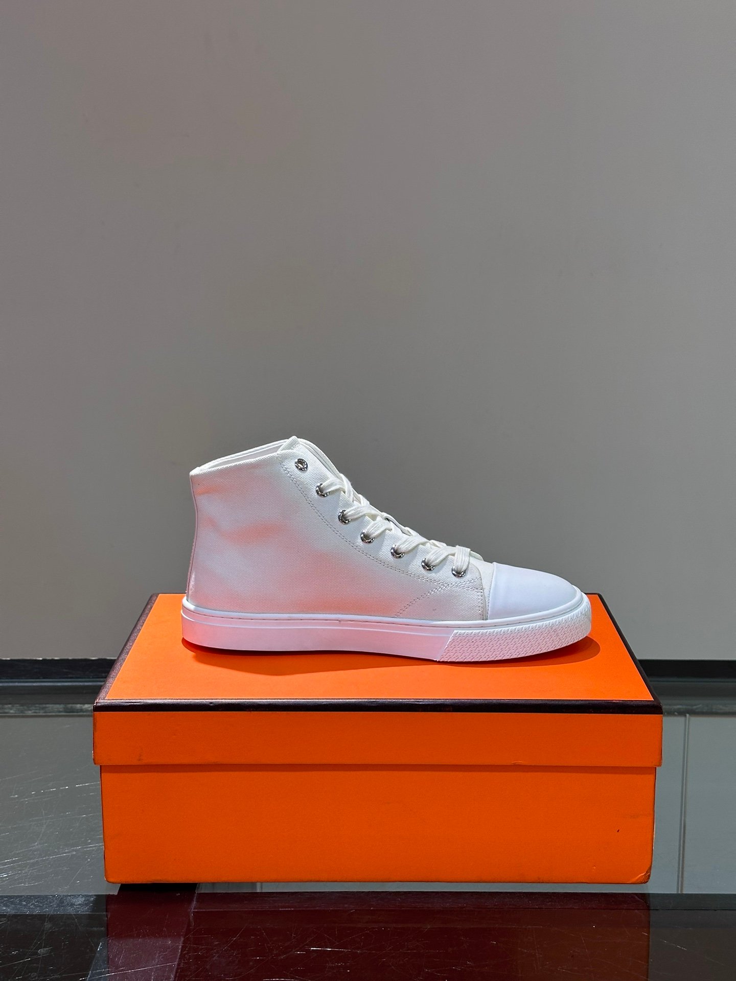 HERMES Man - Image 7