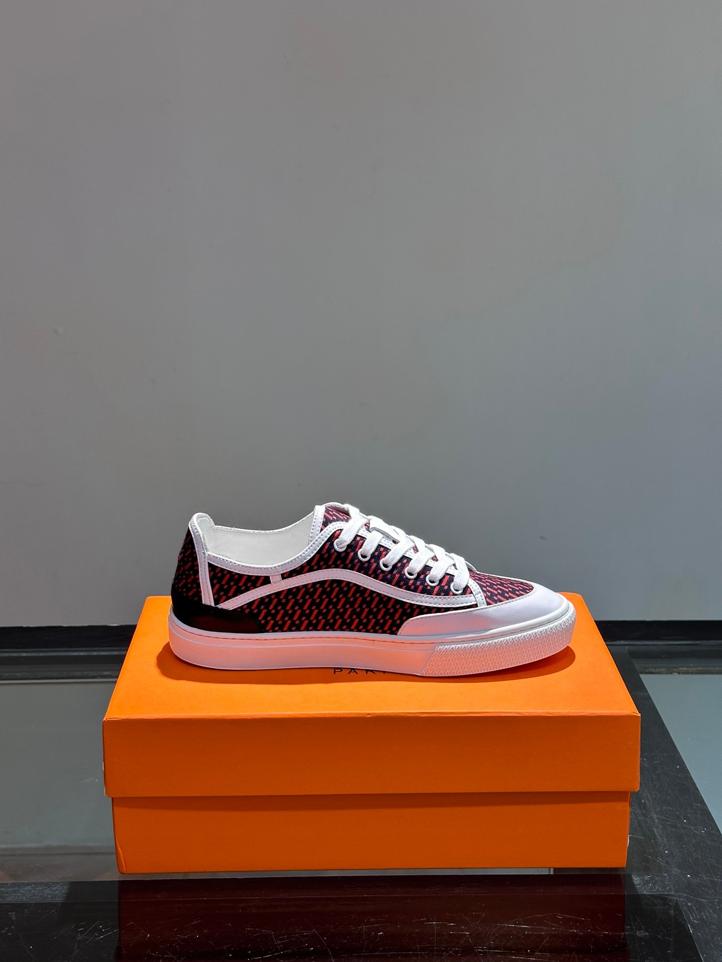 HERMES Man - Image 7