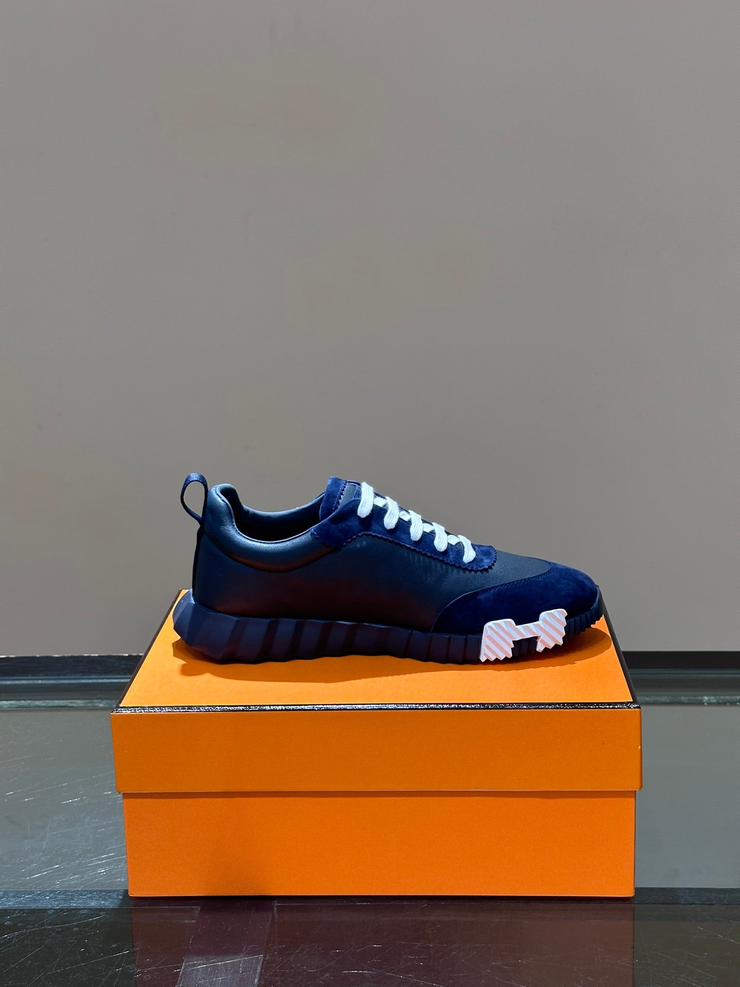 HERMES Man - Image 7