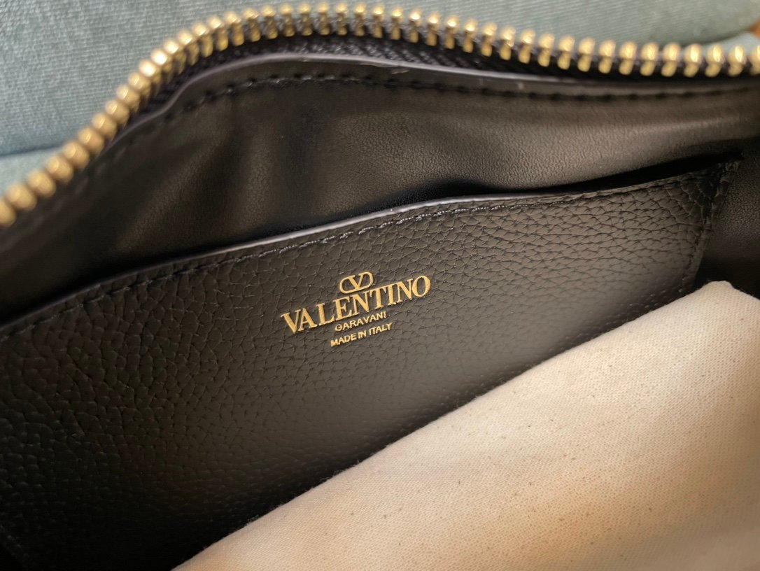 Valentino Bag - Image 7