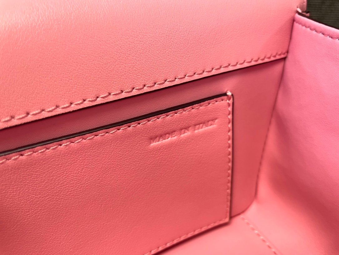 Valentino Bag - Image 3