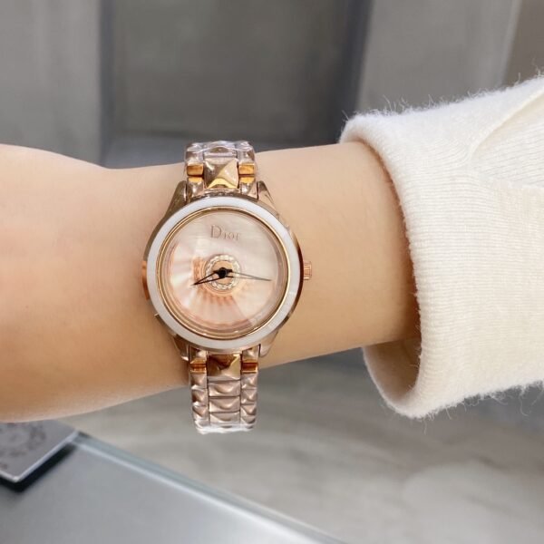 Dior - Image 8