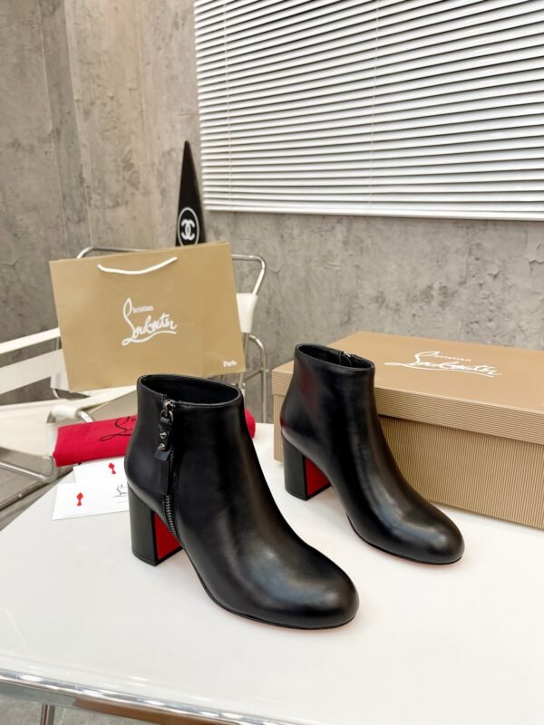 Christian Louboutin - Image 7