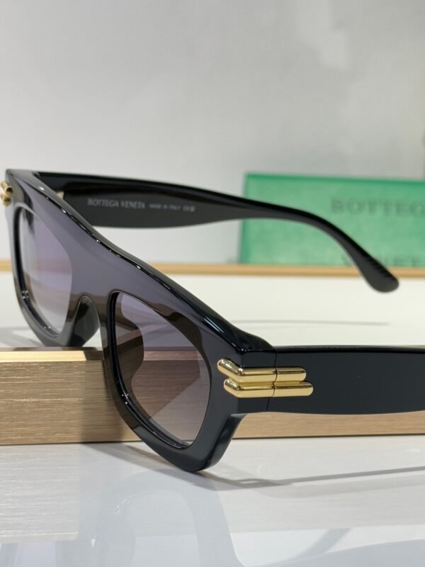 BOTTEGA  VENETA - Image 8