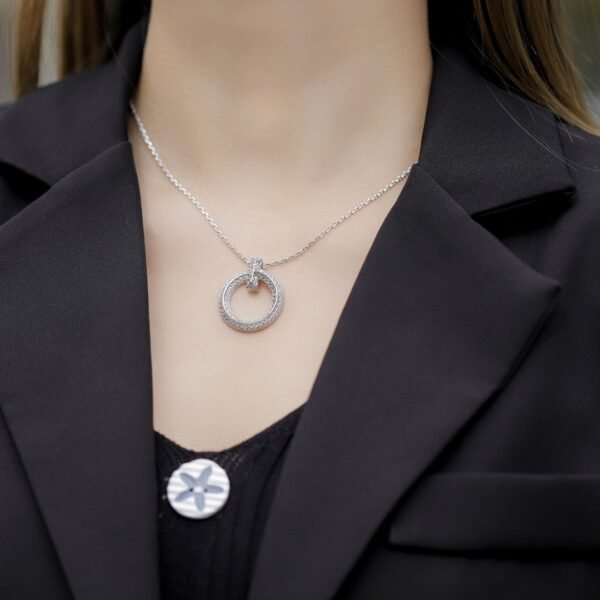 TIFFANY - Image 7
