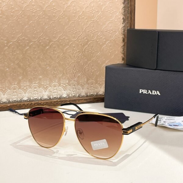 PRADA - Image 8