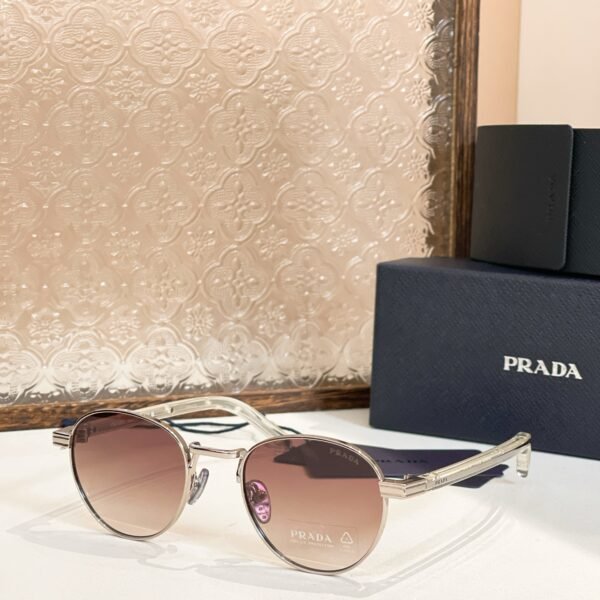 PRADA - Image 8