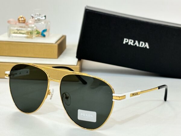 PRADA - Image 8