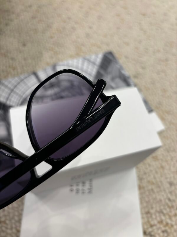 YSL - Image 5