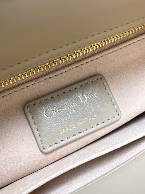 DIOR - Image 7