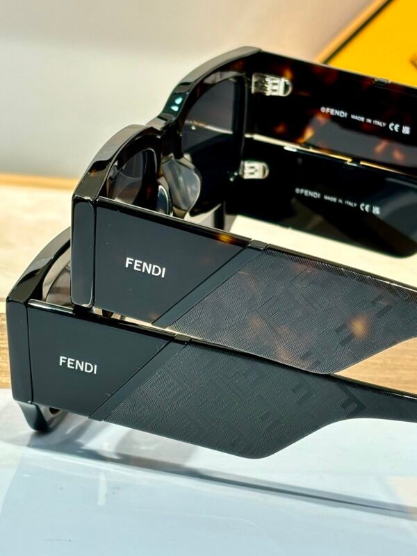 FENDI - Image 9