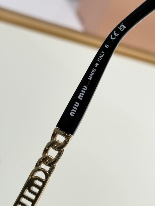 MIU MIU - Image 9