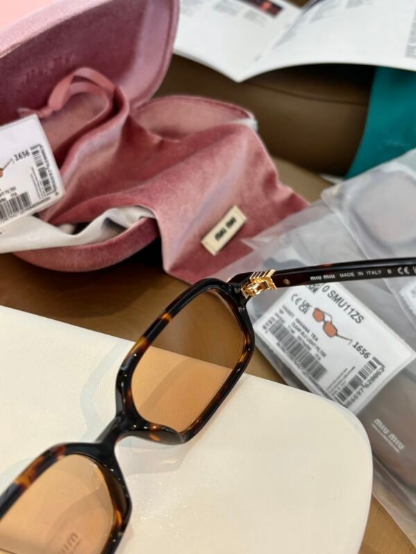 MIU MIU - Image 9