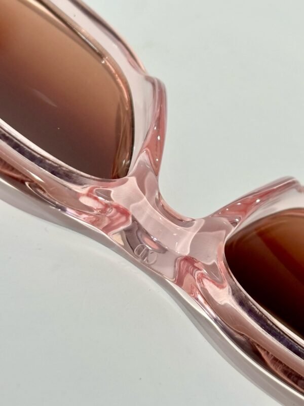 Dior - Image 6