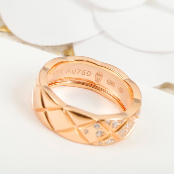 Chanel - Image 7