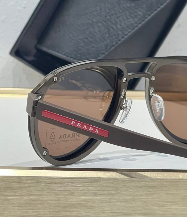 PRADA - Image 9