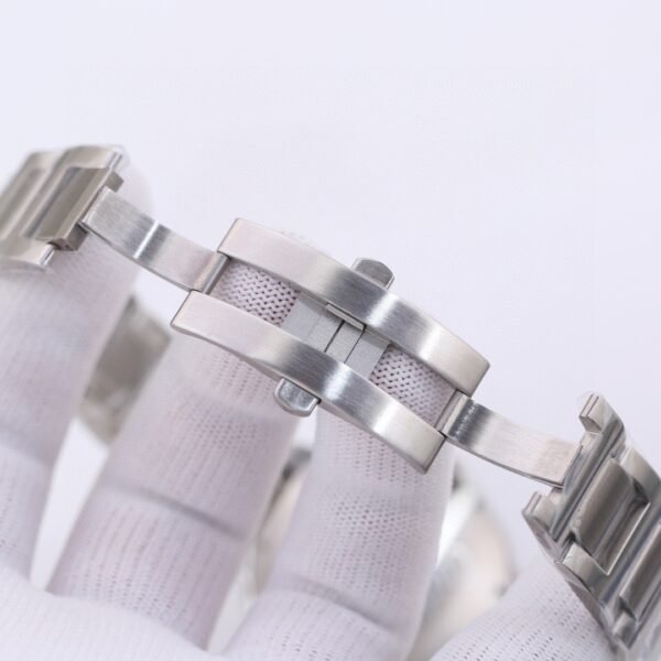 Cartier - Image 7