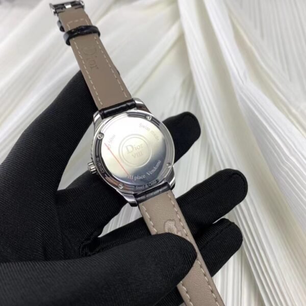 Dior - Image 9