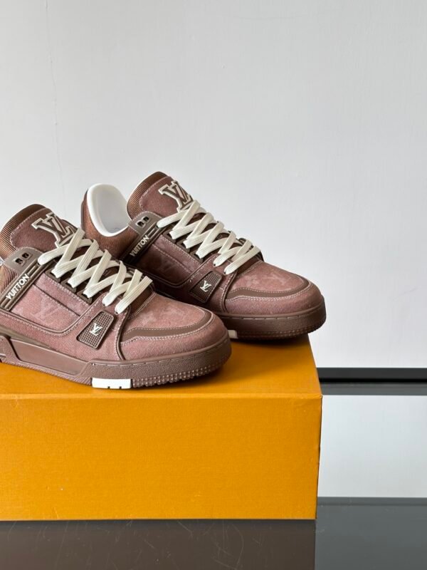 LV MAN - Image 7