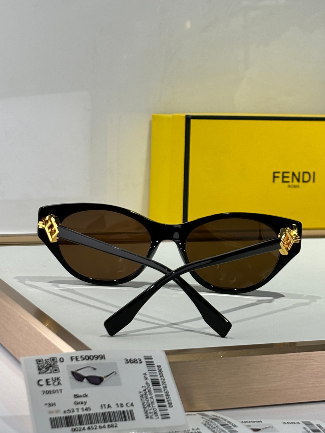 FENDI - Image 10