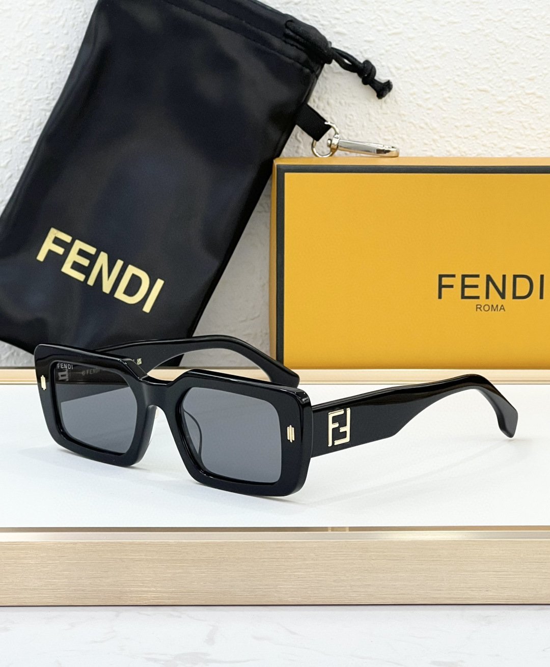 FENDI - Image 10