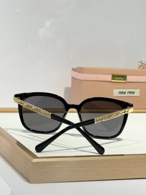 MIU MIU - Image 10