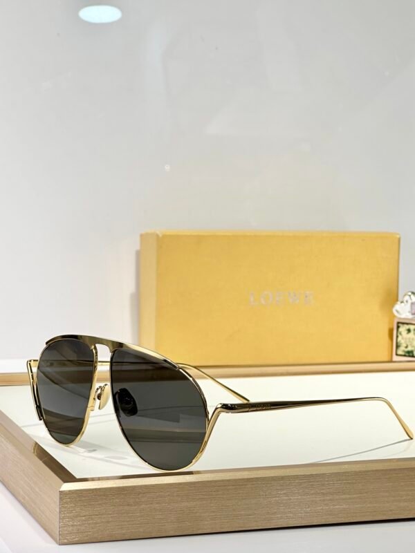Loewe - Image 10